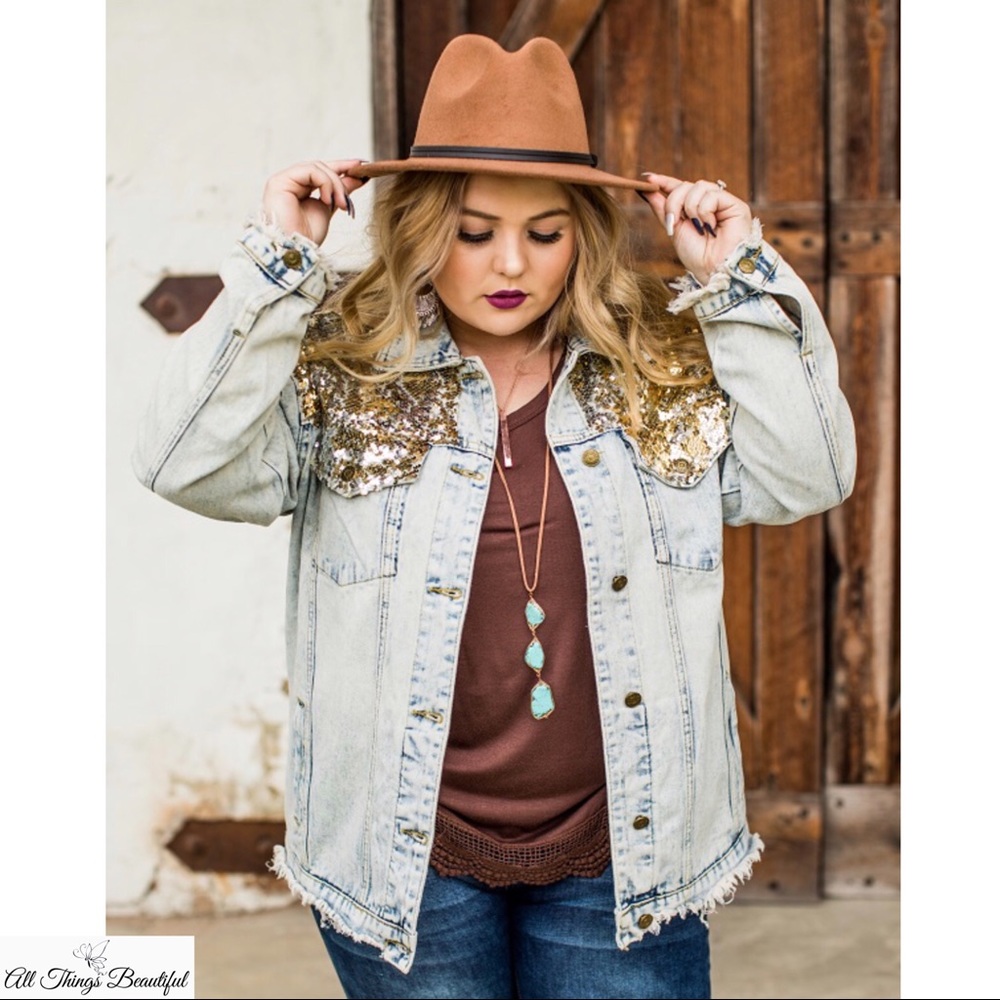 🌹PLUS L&B Distressed Jean Jacket •GOLD SEQUINS - Picture 3 of 6